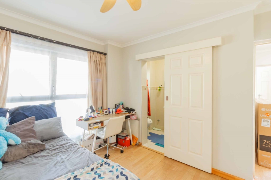 To Let 2 Bedroom Property for Rent in Rondebosch Western Cape